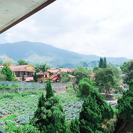 Sewa Villa Bukit Danau Puncak CilotoCinengangirang エクステリア 写真